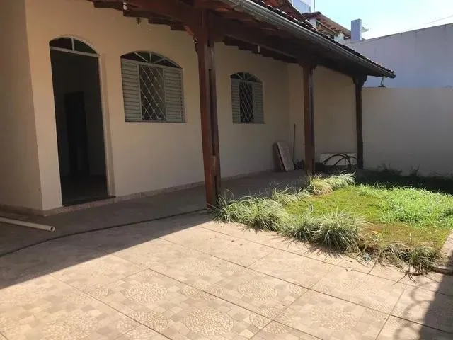 Imagem: Contagem - Casa Padrão - Arvoredo