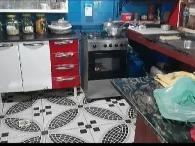 Imagem: A casa possui 3 Dormitórios, 1 Banheiro e está localizado