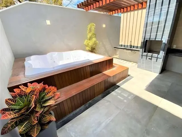 Imagem: Casa de Luxo com 2 Andares 3 Quartos 2 Suítes