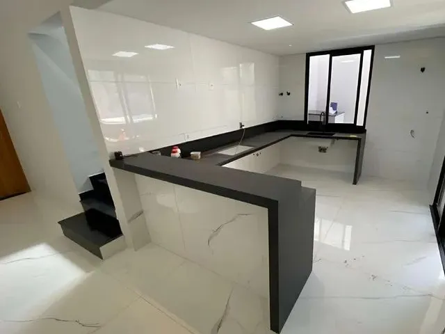 Imagem 4: Casa de Luxo com 2 Andares 3 Quartos 2 Suítes Lazer com Spa e Espaço Gourmet