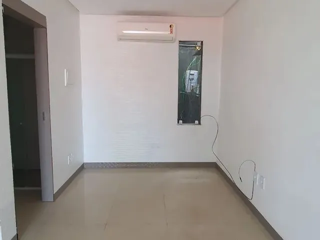 Imagem: Alugam-Se Salas Comerciais na Gruta de Lourdes