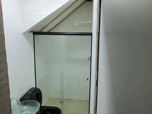 Imagem 7: Alugam-Se Salas Comerciais na Gruta de Lourdes