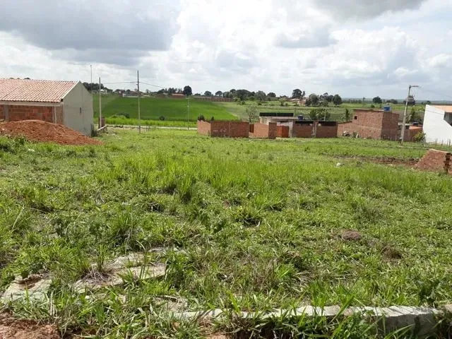 Imagem: Vende-Se Terreno