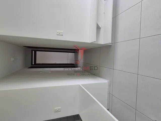 Imagem 11: Apartamento com varanda espaçoso Miramar
