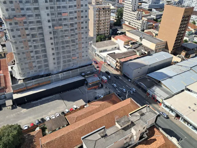Imagem 2: Stúdios Novos com Sacada ,no Centro de Curitiba com 27 m