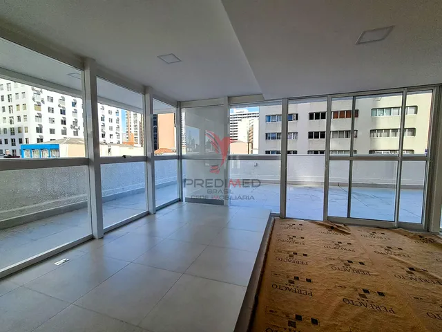 Imagem 12: Stúdios Novos com Sacada ,no Centro de Curitiba com 27 m