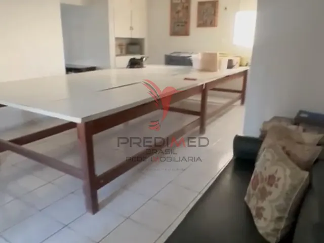 Imagem 2: Vende-se casa com 4 Quartos,2 Suites, 2 Varandas , bela vista no centro da cidade