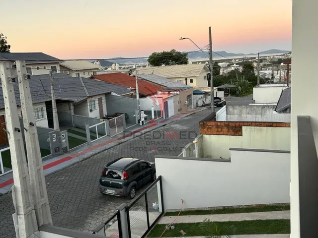 Imagem 3: Lindos sobrados a venda com 3 dormitórios sendo 1suíte com sacada, em Palhoça SC