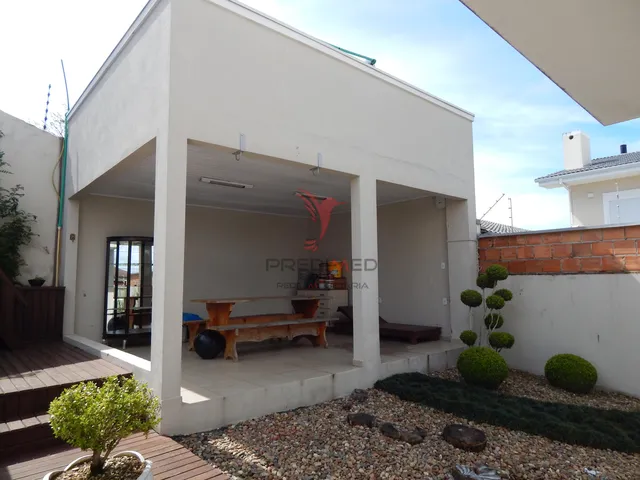 Imagem 1: Casa com 4 dormitórios
