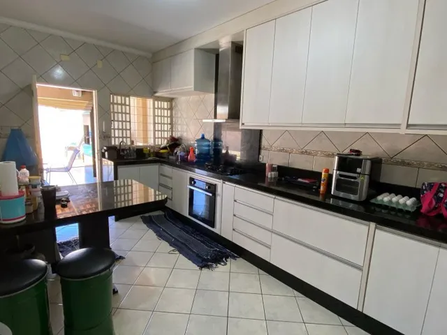 Imagem 8: Sobrado a Venda no bairro Conjunto Café - Londrina, PR