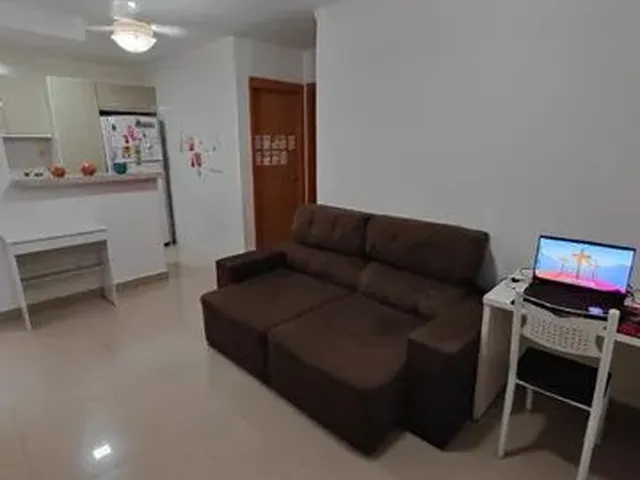 Imagem: Vendo Apt. 02 Quartos, Térreo, com Área