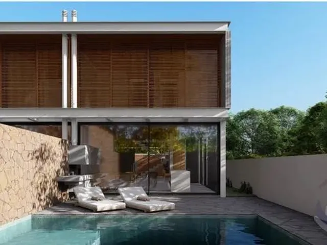 Imagem 2: Casa para Venda Tem 212 Metros Quadrados com 3 Quartos em Jurerê - Florianópolis - Sc