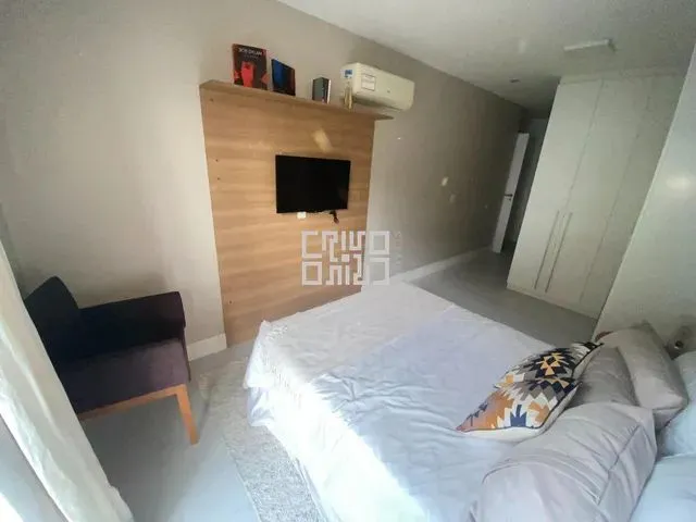 Imagem: Apartamento À Venda, 4 Quartos, 2 Suítes