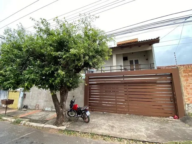 Imagem: Vendo Casa de 218M² 04 Quartos 04 Banheiro
