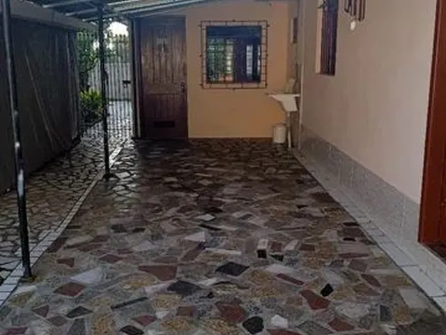 Imagem: Aluga-Se Casa no Centro de Pinhas Próximo