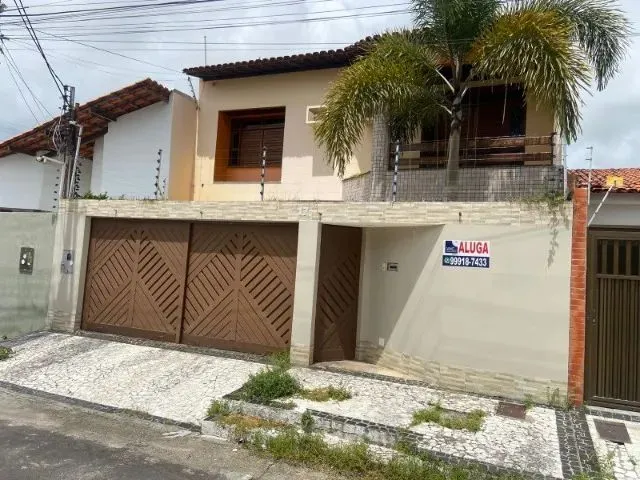 Imagem: Casa Solta com 4 Suítes no Bairro Inácio