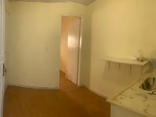 Imagem: O quarto possui 1 Dormitório e está localizado em São