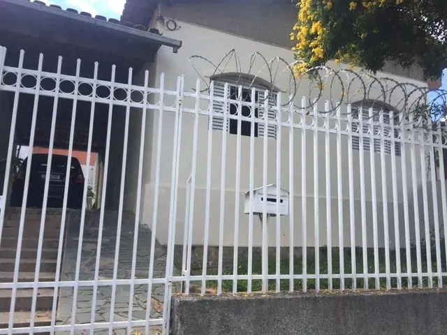 Imagem: Casa Bairro Ana Lúcia