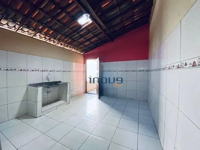 Imagem 2: Casa com 2 Dormitórios para Alugar, 150 M² por R$ 700/Mês - Pajuçara - Maracanaú/Ce