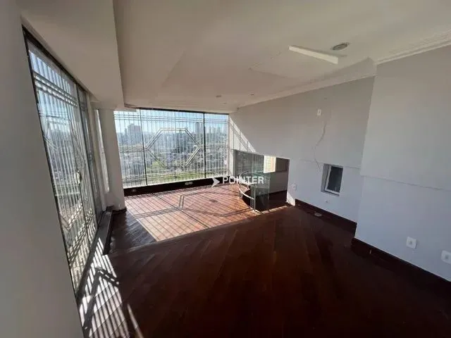 Imagem 5: Apartamento com 4 Dormitórios para Alugar, 251 M² por R$ 3.500/Mês - Setor Central