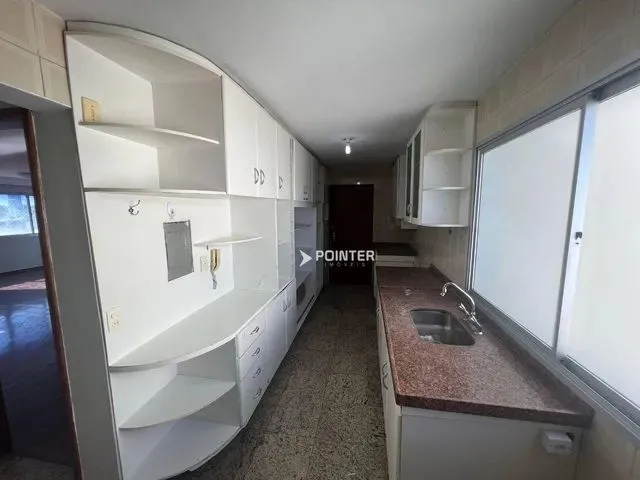 Imagem 16: Apartamento com 4 Dormitórios para Alugar, 251 M² por R$ 3.500/Mês - Setor Central