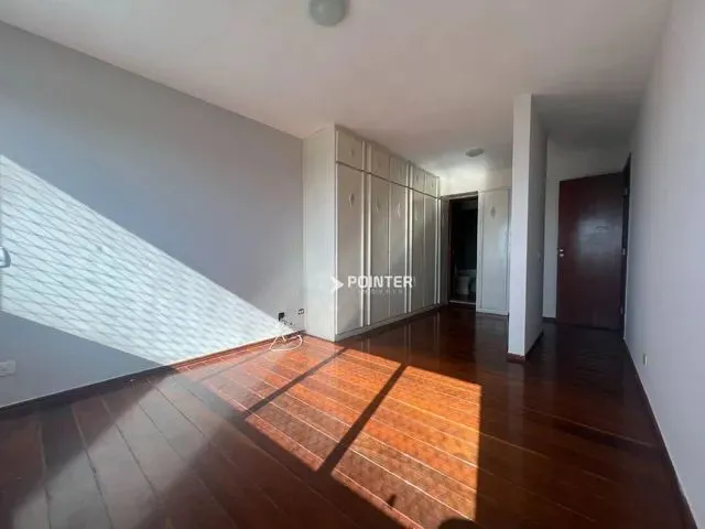 Imagem 7: Apartamento com 4 Dormitórios para Alugar, 251 M² por R$ 3.500/Mês - Setor Central