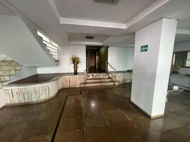 Imagem 9: Apartamento com 4 Dormitórios para Alugar, 251 M² por R$ 3.500/Mês - Setor Central
