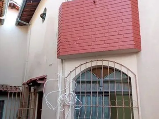 Imagem: Casa Geminada Duplex com Excelente Localização
