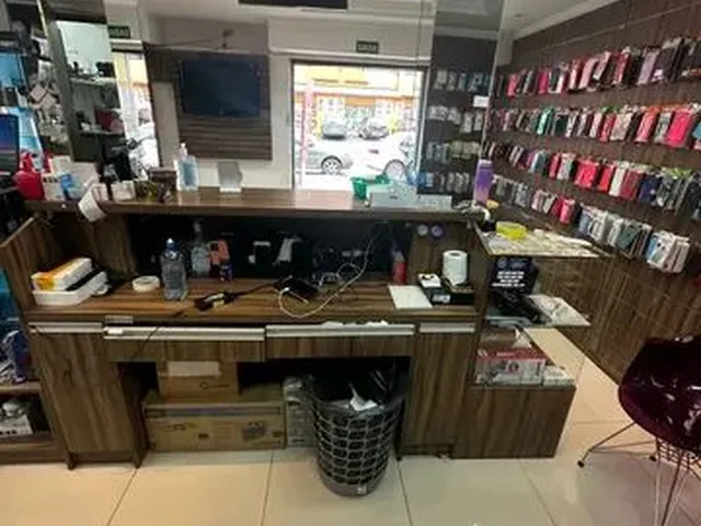 Imagem 6: Loja Celular Galpão / depósito com venda por R$80.000