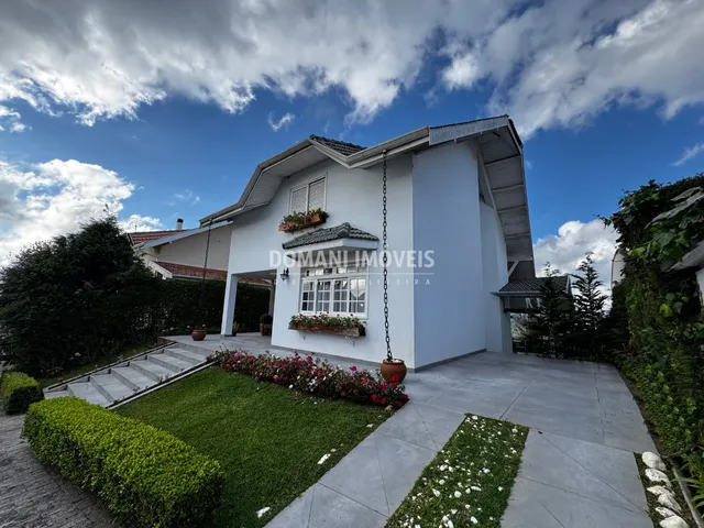 Imagem: Casa Residencial em Campos do Jordão