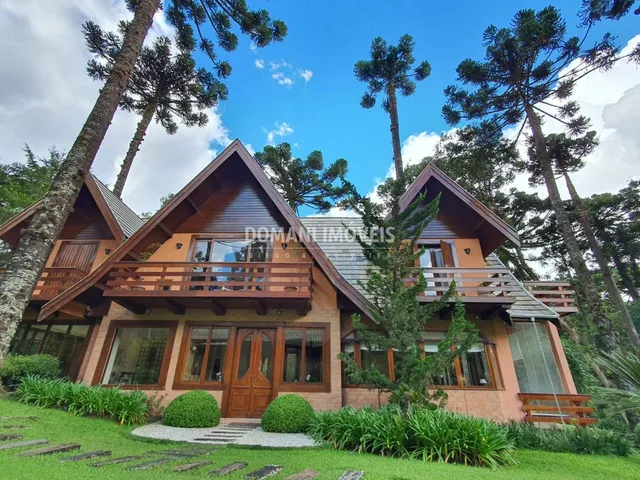 Imagem: CASA - CAMPOS DO JORDÃO
