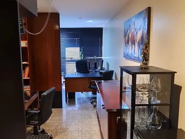 Imagem 4: Sala Embassy Tower - Escritório Mobiliado
