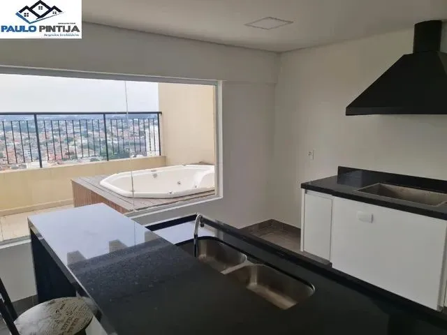 Imagem: Cobertura com com 220M e 4 Suítes Ed. Le