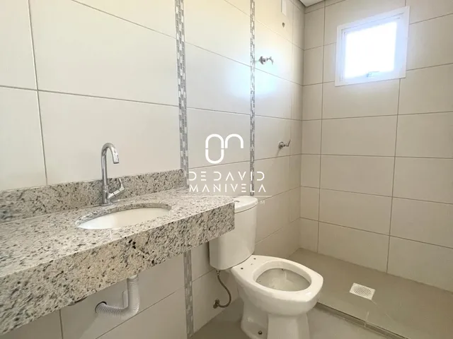 Imagem 3: Apartamento 02 dormitórios com 01 suíte e sacada com churrasqueira no bairro Ros