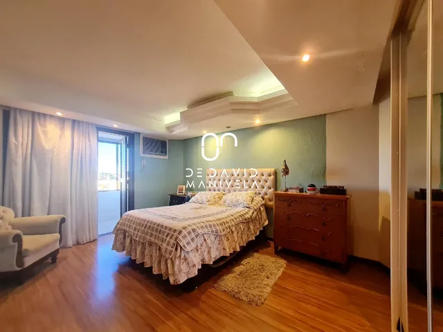 Imagem 16: À Venda Cobertura 4 Dormitórios (1 Suíte), Terraço com Piscina, 2 Vagas de Garag