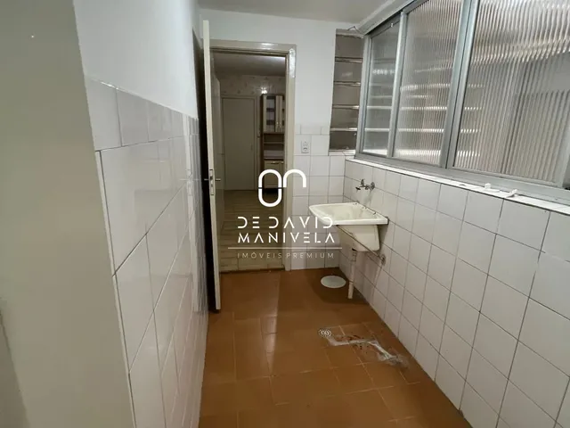 Imagem 3: Apartamento 02 Dorm com Dependência, com Box de Garagem