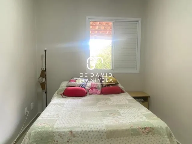 Imagem 5: Casa Refinada em Condomínio com 2 Dormitórios e Suíte