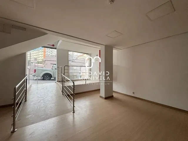 Imagem 9: *Oportunidade Única! Loja Comercial Disponível para Locação e Venda no Centro d