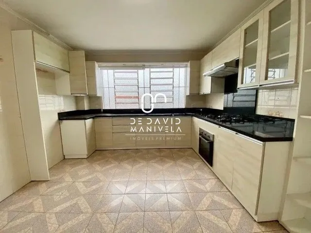 Imagem: O apartamento possui 3 Dormitórios, 1 Suíte, 2 Banheiros,