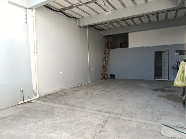 Imagem: O depósito possui 5 Dormitórios, 1 Banheiro, 104m² de