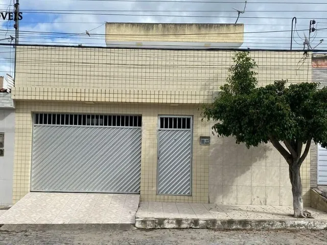 Imagem: Casa a VENDA no bairro Indianópolis