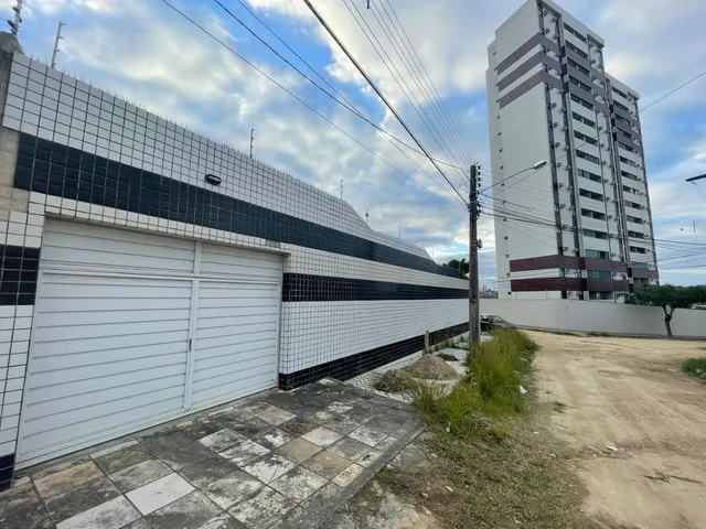Imagem: Casa de alto padrão disponível para VENDA