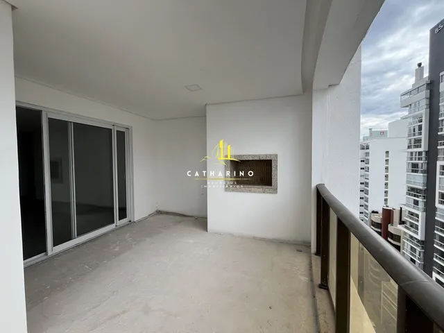 Imagem 10: ALTO PADRÃO Apartamento com 3 dormitórios