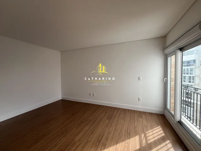 Imagem 9: ALTO PADRÃO Apartamento com 3 dormitórios