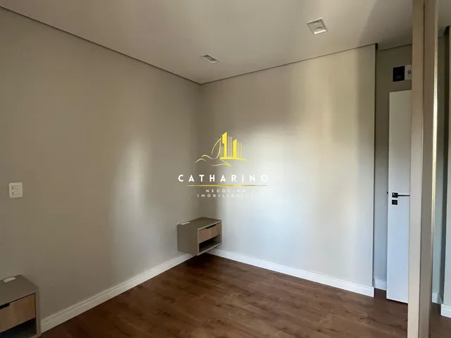 Imagem 8: SEMI MOBILIADO Apartamento com 2 dormitórios