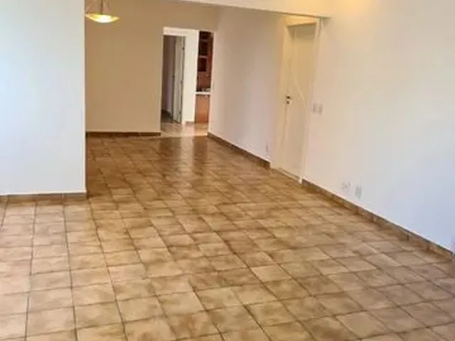 Imagem: Laise.pnimoveis Mostra Apê com 200M² em