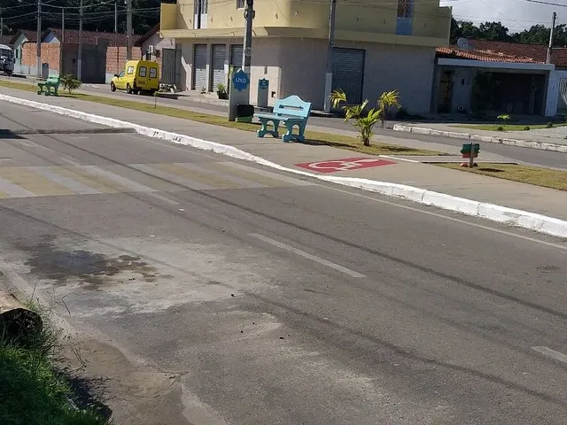 Imagem: Casa C/Ponto Comercial. Leia a Descrição