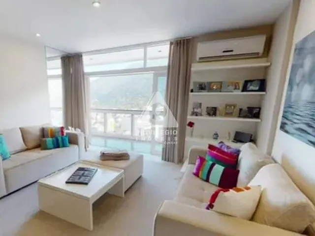 Imagem: Apartamento Triplex de 4 Quartos C/ Dependência