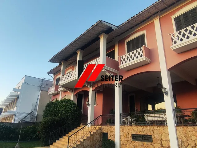 Imagem: Casa de 600M2 com Dois Andares