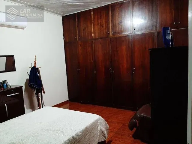 Imagem 10: Casa com 3 Dormitórios À Venda, 230 M² por R$ 650.000,00 - Centro - Botucatu/Sp